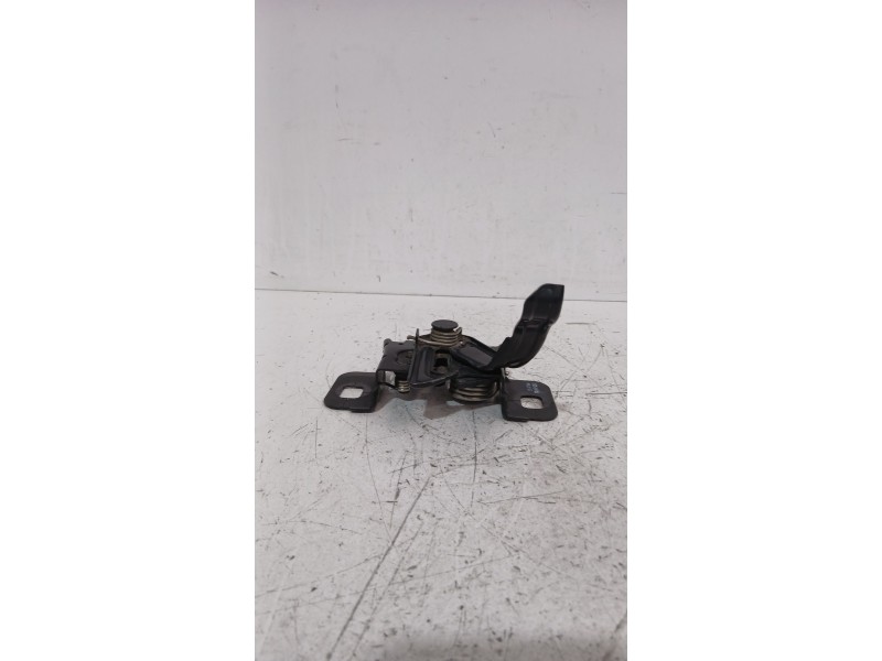Recambio de cerradura capo para opel astra j sedán 1.7 cdti (69) referencia OEM IAM 13345631  