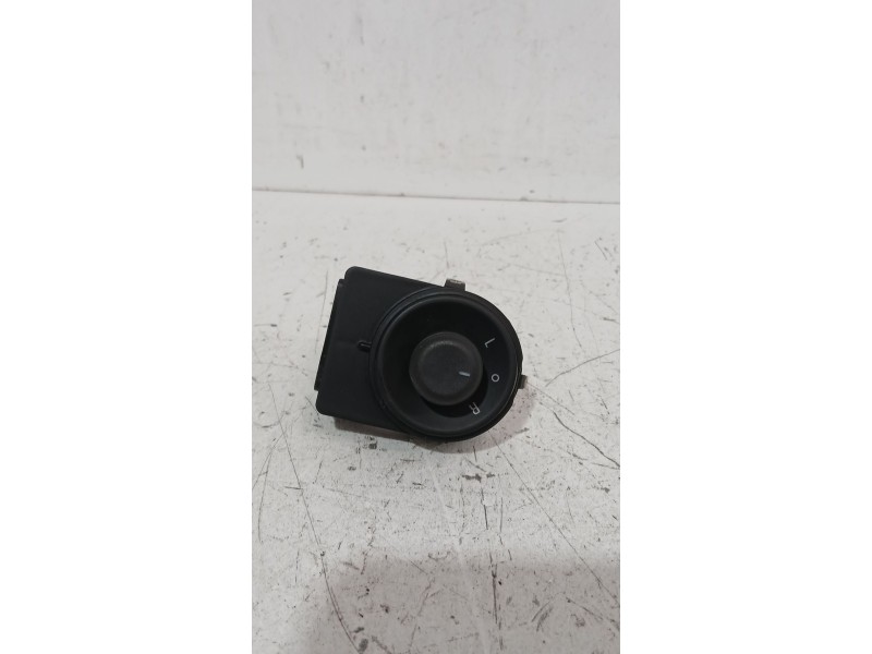 Recambio de mando retrovisor para opel astra j sedán 1.7 cdti (69) referencia OEM IAM 13271827  