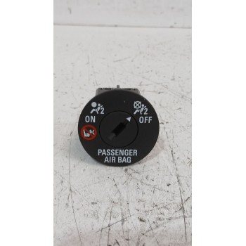 Recambio de interruptor para opel astra j sedán 1.7 cdti (69) referencia OEM IAM 13577258  