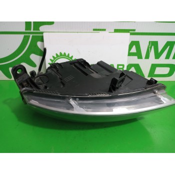 Recambio de faro izquierdo para audi a6 berlina (4f2) 2.4 referencia OEM IAM 4F0941003A  