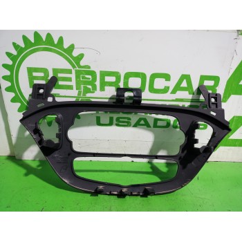 Recambio de moldura para opel corsa e expression referencia OEM IAM 13391249  
