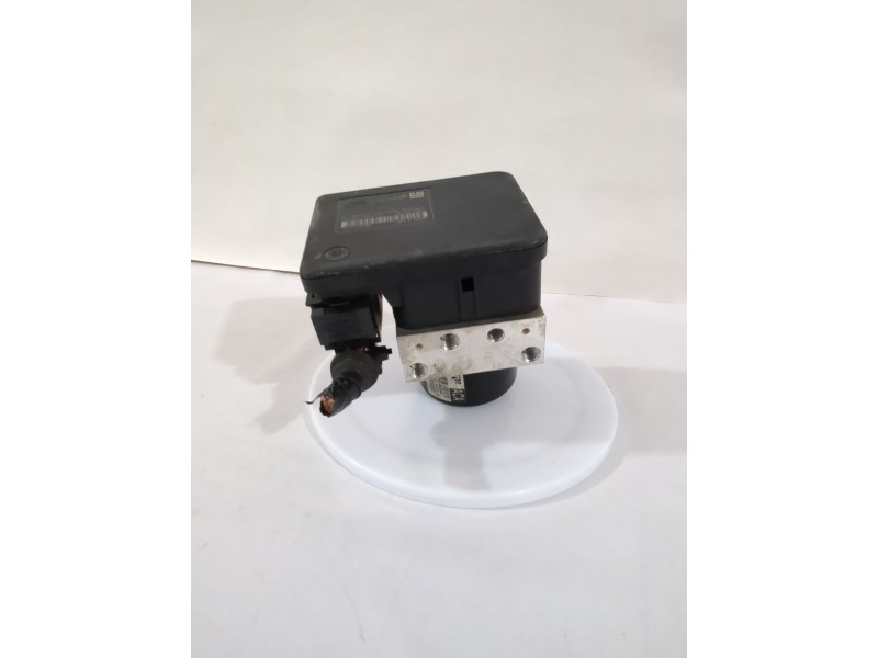 Recambio de abs para opel astra j sedán 1.7 cdti (69) referencia OEM IAM 13319712  