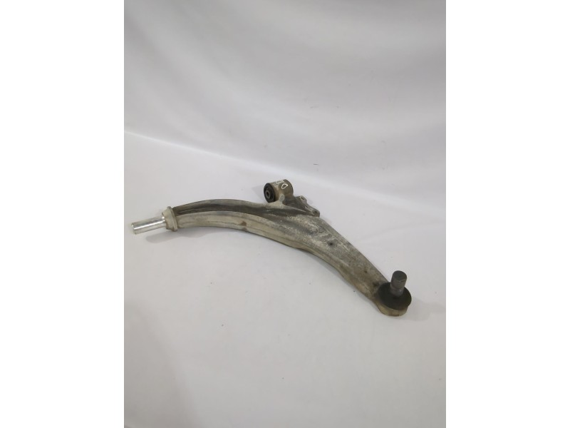 Recambio de brazo suspension inferior delantero derecho para opel astra j sedán 1.7 cdti (69) referencia OEM IAM 13463244  