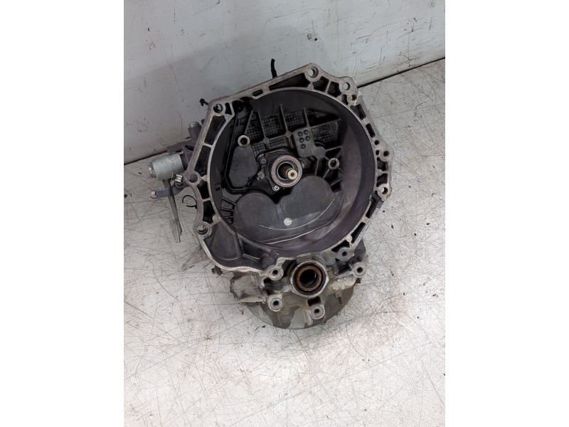 Recambio de caja cambios para opel astra j sedán 1.7 cdti (69) referencia OEM IAM 55584337  