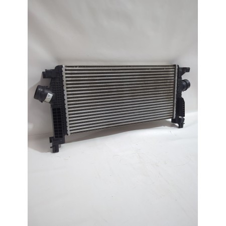 Recambio de intercooler para opel astra j sedán 1.7 cdti (69) referencia OEM IAM 13267647  