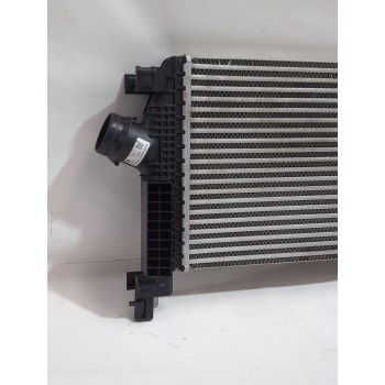 Recambio de intercooler para opel astra j sedán 1.7 cdti (69) referencia OEM IAM 13267647  