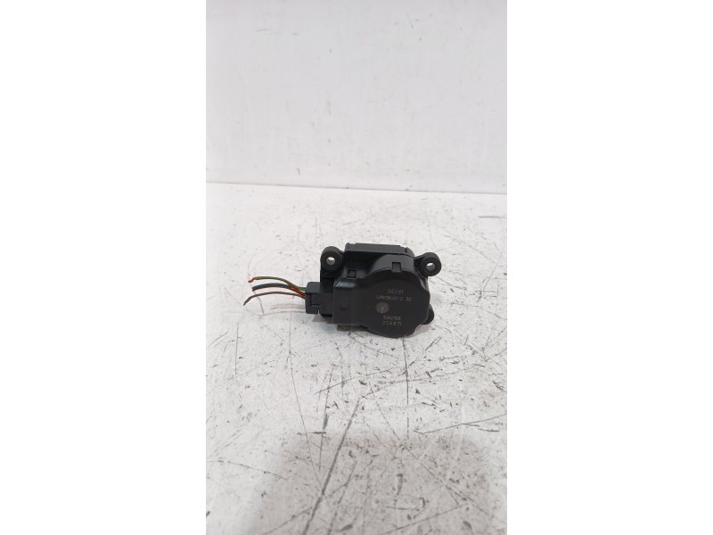 Recambio de motor apertura trampilla para opel astra j sedán 1.7 cdti (69) referencia OEM IAM U9518001  