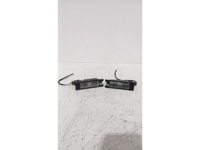 Recambio de piloto matricula para opel astra j sedán 1.7 cdti (69) referencia OEM IAM 0461200  