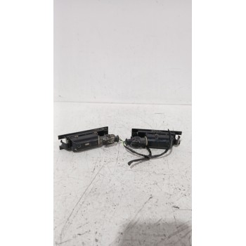 Recambio de piloto matricula para opel astra j sedán 1.7 cdti (69) referencia OEM IAM 0461200  