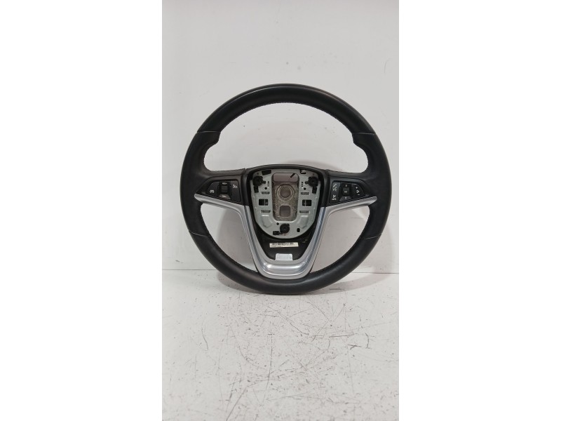 Recambio de volante para opel astra j sedán 1.7 cdti (69) referencia OEM IAM 13351021  