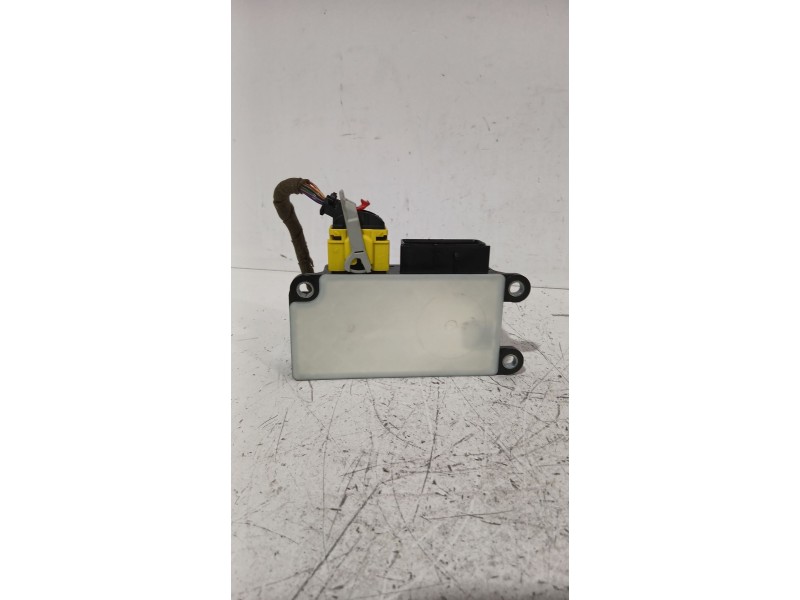 Recambio de centralita airbag para opel astra j sedán 1.7 cdti (69) referencia OEM IAM 13574896  