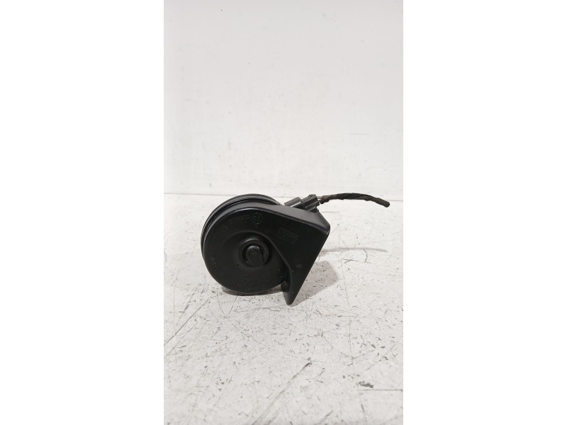 Recambio de claxon para opel astra j sedán 1.7 cdti (69) referencia OEM IAM 13472523  