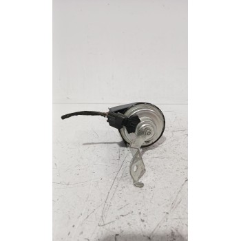 Recambio de claxon para opel astra j sedán 1.7 cdti (69) referencia OEM IAM 13472523  