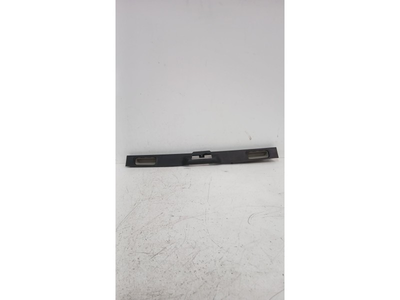Recambio de moldura para mercedes-benz clase a (w169) a 160 cdi (169.006, 169.306) referencia OEM IAM A1697400693  