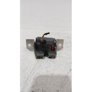 CERRADURA MALETERO / PORTON 1697400036 