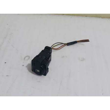 Recambio de interruptor para citroën c4 sedan collection referencia OEM IAM 96476626XT  