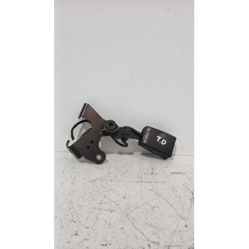 ENGANCHE CINTURON TRASERO DERECHO 1698602469 