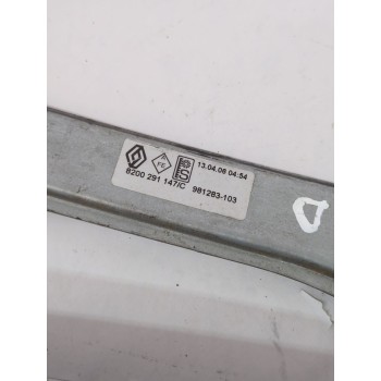 Recambio de elevalunas delantero derecho para renault clio iii (br0/1, cr0/1) 1.4 16v referencia OEM IAM 8200843597  