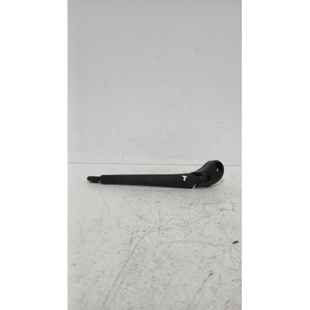 Recambio de brazo limpia trasero para renault clio iii (br0/1, cr0/1) 1.4 16v referencia OEM IAM 7701059392  