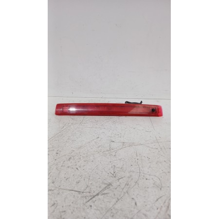 Recambio de piloto trasero central para renault clio iii (br0/1, cr0/1) 1.4 16v referencia OEM IAM 8200245578  