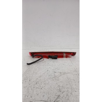Recambio de piloto trasero central para renault clio iii (br0/1, cr0/1) 1.4 16v referencia OEM IAM 8200245578  