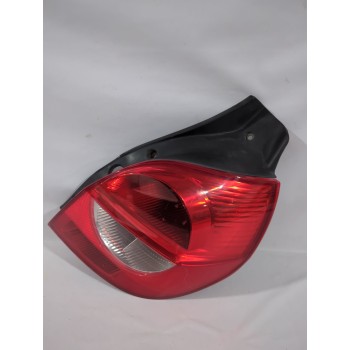Recambio de piloto trasero derecho para renault clio iii (br0/1, cr0/1) 1.4 16v referencia OEM IAM 8200459960  