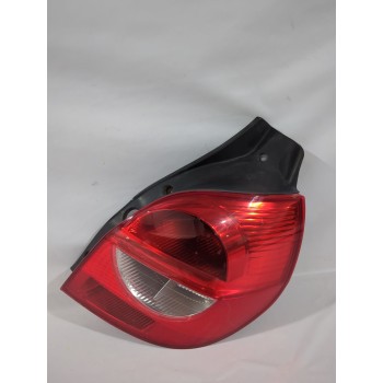 Recambio de piloto trasero derecho para renault clio iii (br0/1, cr0/1) 1.4 16v referencia OEM IAM 8200459960  