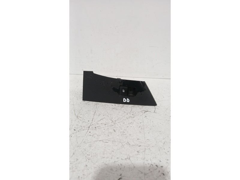 Recambio de mando elevalunas delantero derecho para opel astra j sedán 1.7 cdti (69) referencia OEM IAM 13301886  