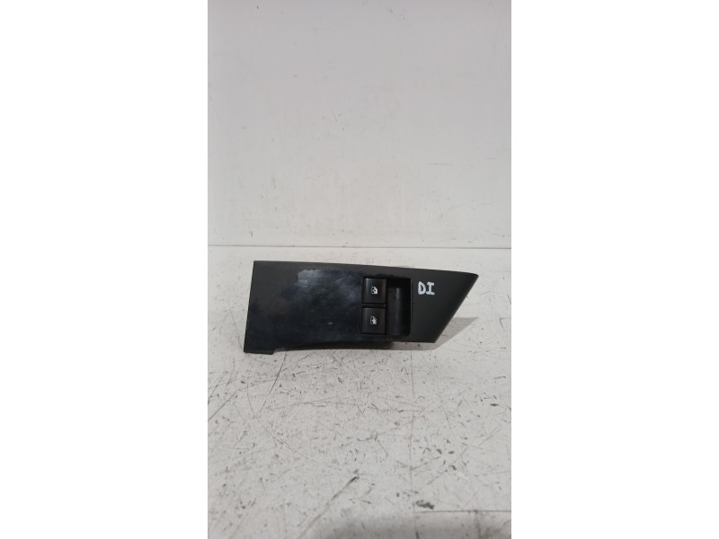 Recambio de mando elevalunas delantero izquierdo para opel astra j sedán 1.7 cdti (69) referencia OEM IAM 13305978  