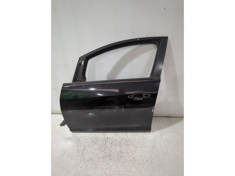 Recambio de puerta delantera izquierda para opel astra j sedán 1.7 cdti (69) referencia OEM IAM 13330765  