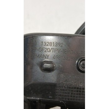 Recambio de tapa exterior combustible para opel astra j sedán 1.7 cdti (69) referencia OEM IAM 13281392  