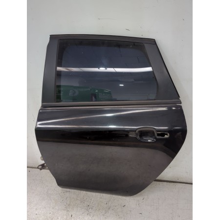 Recambio de puerta trasera izquierda para opel astra j sedán 1.7 cdti (69) referencia OEM IAM 13285610  