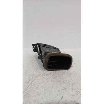 Recambio de rejilla aireadora para opel astra j sedán 1.7 cdti (69) referencia OEM IAM 13300570  