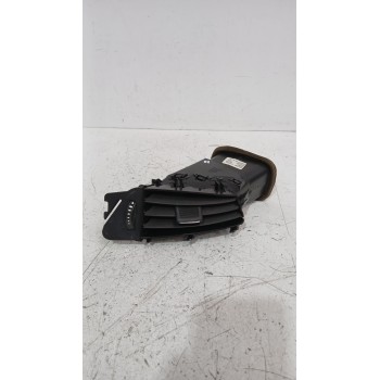 Recambio de rejilla aireadora para opel astra j sedán 1.7 cdti (69) referencia OEM IAM 13300560  