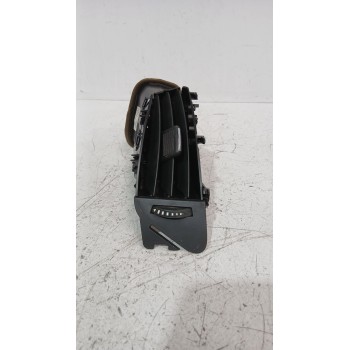 Recambio de rejilla aireadora para opel astra j sedán 1.7 cdti (69) referencia OEM IAM 13300560  