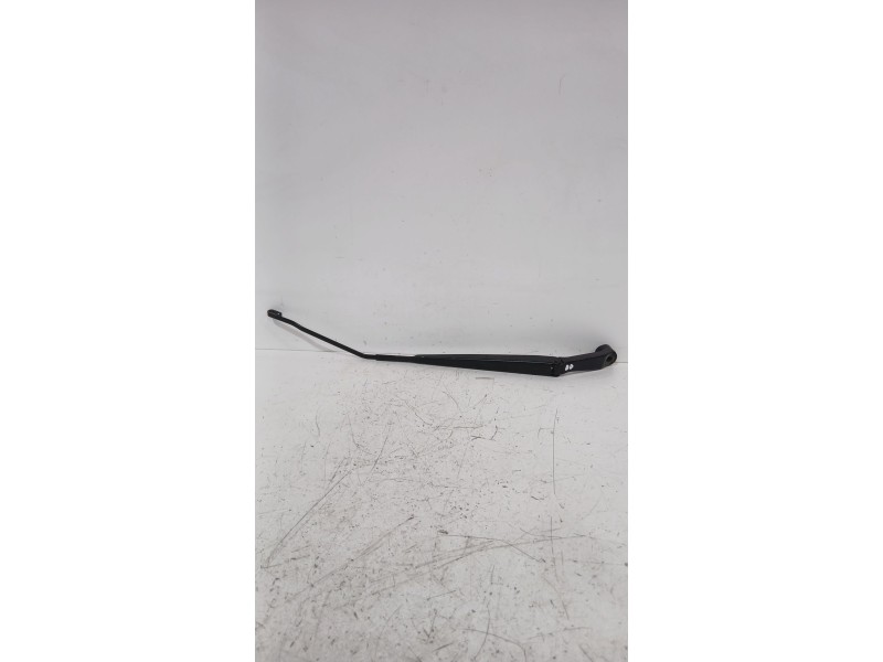 Recambio de brazo limpia delantero derecho para suzuki ignis iii (mf, ff) 1.2 (atk412) referencia OEM IAM 3831062R00000  