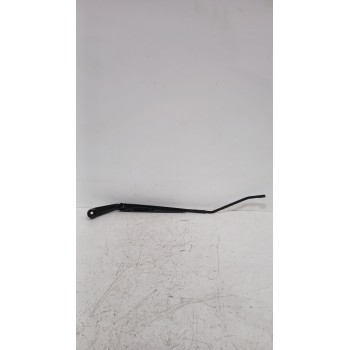 Recambio de brazo limpia delantero derecho para suzuki ignis iii (mf, ff) 1.2 (atk412) referencia OEM IAM 3831062R00000  