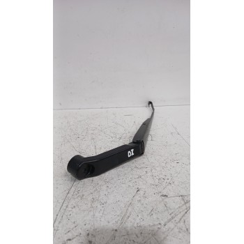 Recambio de brazo limpia delantero izquierdo para suzuki ignis iii (mf, ff) 1.2 (atk412) referencia OEM IAM 3833062R00000  