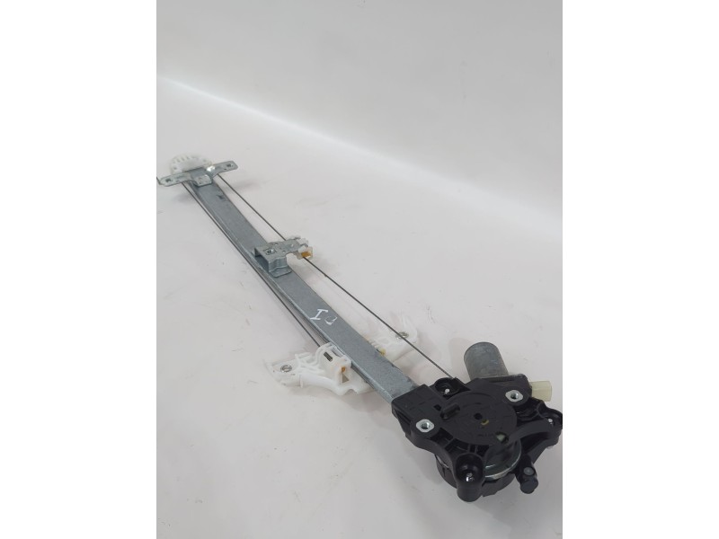 Recambio de elevalunas delantero izquierdo para suzuki ignis iii (mf, ff) 1.2 (atk412) referencia OEM IAM 8340262R10000  