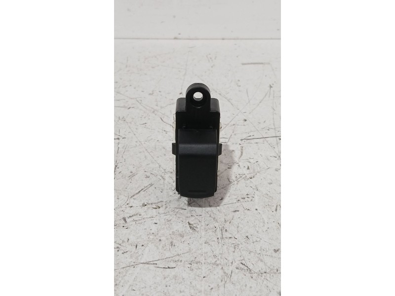Recambio de mando elevalunas trasero derecho para suzuki ignis iii (mf, ff) 1.2 (atk412) referencia OEM IAM 3799571L00  