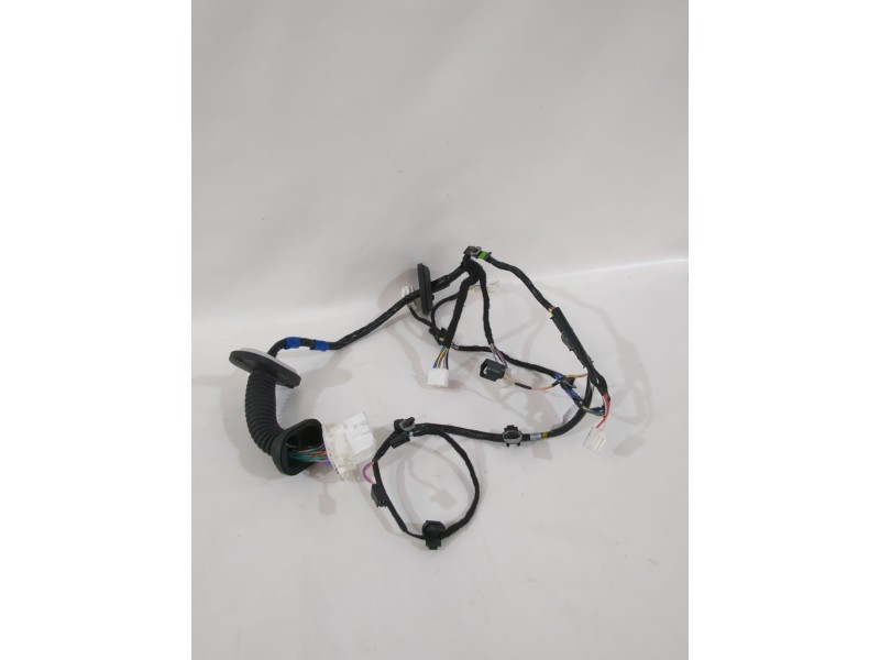 Recambio de cableado puerta para mazda 3 hatchback (bp) skyactiv-x m hybrid awd (bp2h) referencia OEM IAM BCKA67200B  