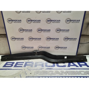 Recambio de moldura lateral para land rover discovery 2.7 td v6 cat referencia OEM IAM ERQ000053  