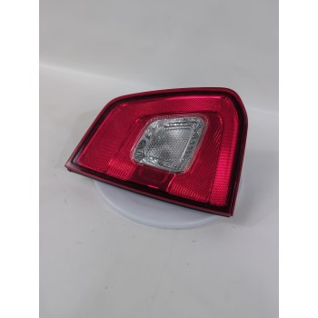 PILOTO TRASERO DERECHO INTERIOR 3625462R01000 