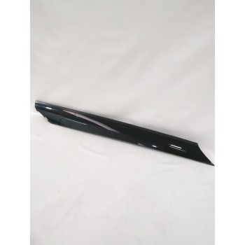 Recambio de moldura para ssangyong tivoli 1.5 referencia OEM IAM 7921035010  