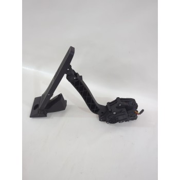 Recambio de pedal acelerador para ssangyong tivoli 1.5 referencia OEM IAM 2055035700  