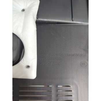 Recambio de moldura maletero para ssangyong tivoli 1.5 referencia OEM IAM 7758035800  