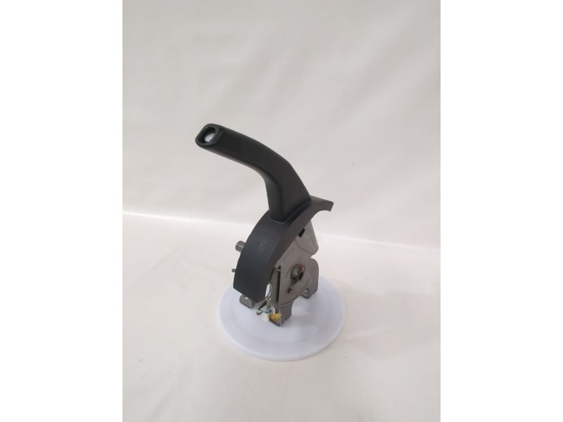 Recambio de palanca freno para ssangyong tivoli 1.5 referencia OEM IAM 240821082734  
