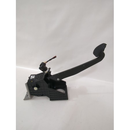 Recambio de pedal freno para ssangyong tivoli 1.5 referencia OEM IAM 4880037000  