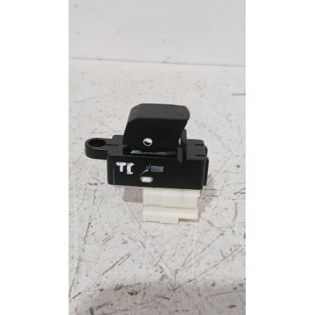 Recambio de mando elevalunas trasero izquierdo para suzuki ignis iii (mf, ff) 1.2 (atk412) referencia OEM IAM 3799062R12000  