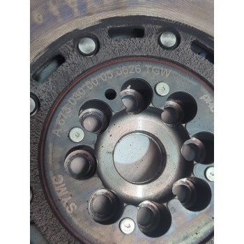 Recambio de kit embrague para ssangyong tivoli 1.5 referencia OEM IAM A6730300005/17449850  